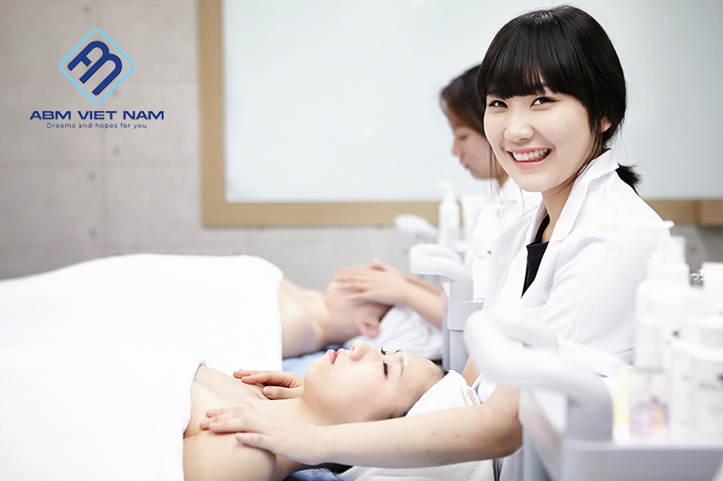 Ngành thẩm mỹ và nghệ thuật làm đẹp là lựa chọn lý tưởng cho những ai đam mê làm đẹp