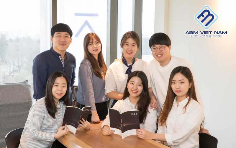 Nhiều trường đại học Hàn Quốc lại giới hạn độ tuổi du học