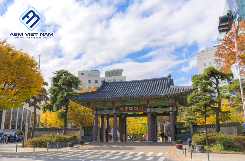 Sejong là trường đầu tiên ở Hàn Quốc mở chương trình đào tạo đại học chuyên sâu về du lịch khách sạn.