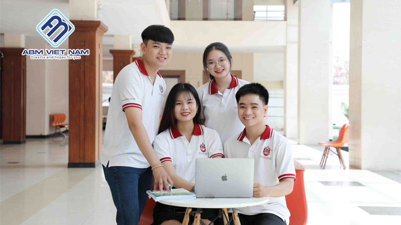 Để xin visa du học Hàn Quốc thành công, trình độ học vấn của bạn cần đạt chuẩn
