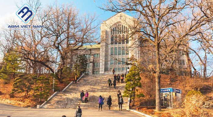 Một điểm nổi bật trong tổng quan du học Hàn Quốc là chương trình học kỳ theo mùa