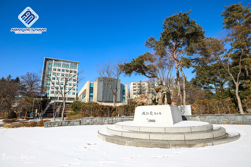 Đại học Quốc gia Kangwon