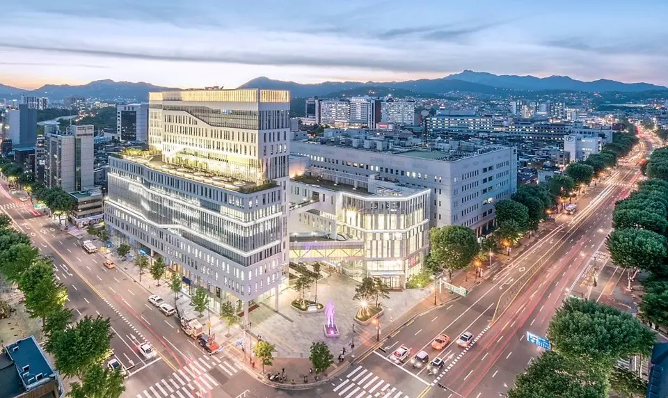 ĐẠI HỌC HONGIK (HONGIK UNIVERSITY) – BIỂU TƯỢNG CỦA SỰ SÁNG TẠO VÀ ĐỔI MỚI TẠI HÀN QUỐC